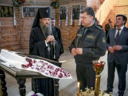 Petr Poroshenko and Archbishop Lukа