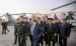 Petr Poroshenko at "Motor Sich"