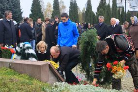 Wreath-laying ceremony