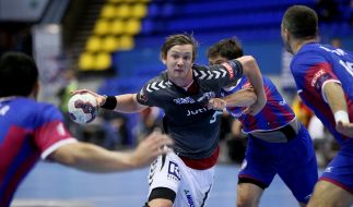 Playing moment of match