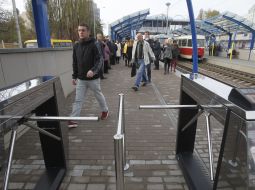 Турникеты на станции "Площадь Победы"