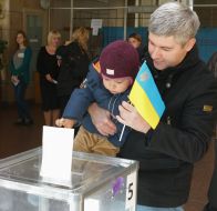 Voting in parliamentary elections 2014