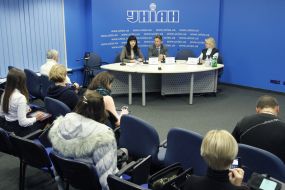 Natalia Linnik, Vitaly Teslenko and Irina Golovatenco