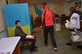 Voting in parliamentary elections 2014