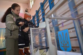 Voting in parliamentary elections 2014