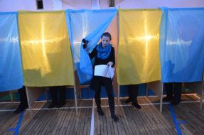 Voting in parliamentary elections 2014