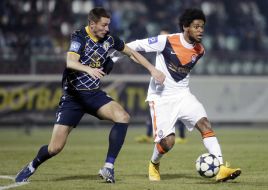 Playing moment of match