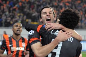 Douglas Costa, Darijo Srna and Luiz Adriano