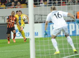 Douglas Costa and Sergey Chernik
