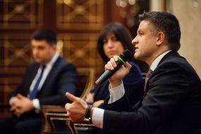 Vladimir Groysman and Dmitriy Shimkiv