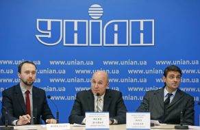 Phillip Duayyer and Jean Papan