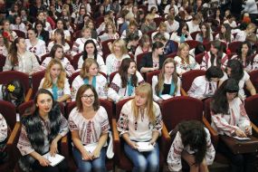 Students and teachers write dictation Ukrainian National Unity