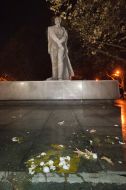 Activists are trying to demolish the monument to Felix Dzerzhinsky