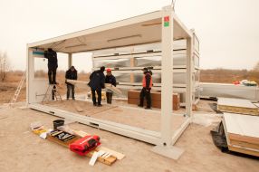 Build modular homes for settlers