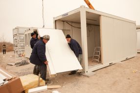 Build modular homes for settlers