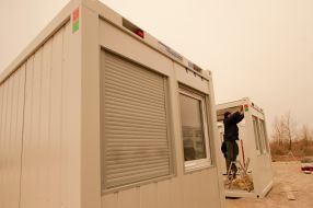 Build modular homes for settlers