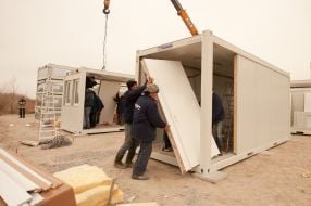 Build modular homes for settlers