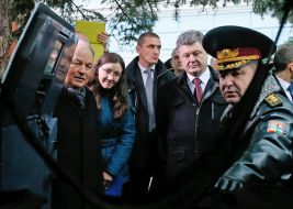 Ertugrul Apakan, Petr Poroshenko and Stepan Poltorak