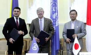 Vladimir Groisman, Neil Walker and Shigeki Sumi