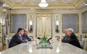 Petr Poroshenko and Mario Vargas Llosa