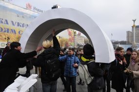 Creation of cardboard fountain