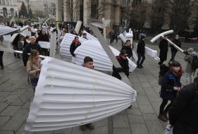 Creation of cardboard fountain