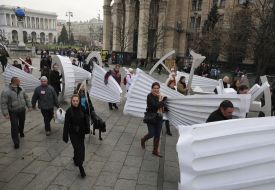 Creation of cardboard fountain
