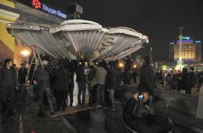 Creation of cardboard fountain