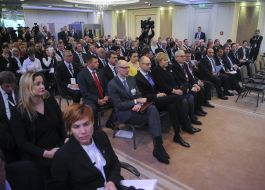 Arseniy Yatsenyuk and Erna Solberg