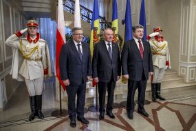 Bronislaw Komorowski, Nicolae Timofti and Petro Poroshenko