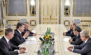 Petr Poroshenko and Michel Platini