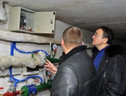 Игорь Никонов