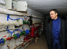 Игорь Никонов