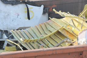 Train with the debris of the Boeing Malaysian