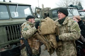 Военнослужащие