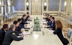 The meeting of Petr Poroshenko and Philip Breedlove