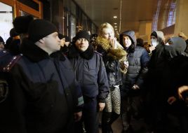 Militia employees near the Palace "Ukraine"