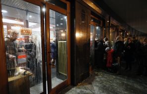 Militia employees near the Palace "Ukraine"