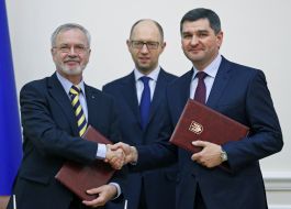 Вернер Хойер, Арсеній Яценюк та Ігор Прокопів