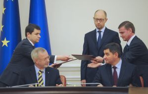 Вернер Хойер, Арсеній Яценюк та Ігор Прокопів