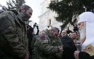 Филарет возле "киборгов"