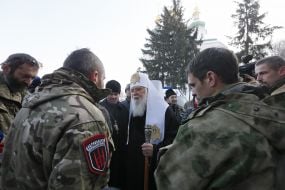 Филарет возле "киборгов"