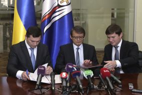 Николай Поворозник, Джефф Хаули и Виктор Брагинский