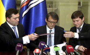 Николай Поворозник, Джефф Хаули и Виктор Брагинский