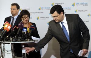 Aivaras Abromavicius, Natalia Yaresko and Alexander Kvitashvili 