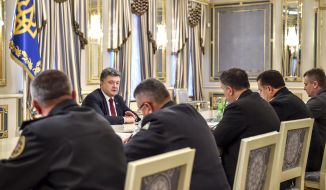 Petr Poroshenko during a meeting with security officials