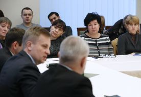 Relatives of the dead heroes