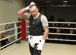 Александр Усик