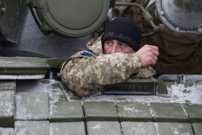 Военнослужащий