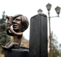 Monument to Andy Warhol